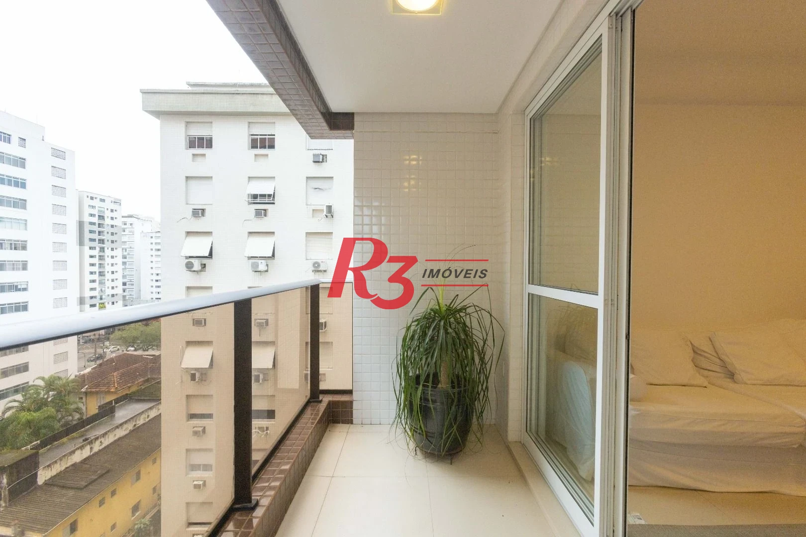 Apartamento com 2 dormitórios à venda, 112 m² por R$ 1.390.000,00 - Gonzaga - Santos/SP