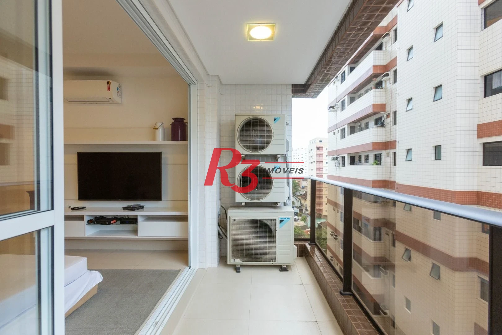 Apartamento com 2 dormitórios à venda, 112 m² por R$ 1.390.000,00 - Gonzaga - Santos/SP