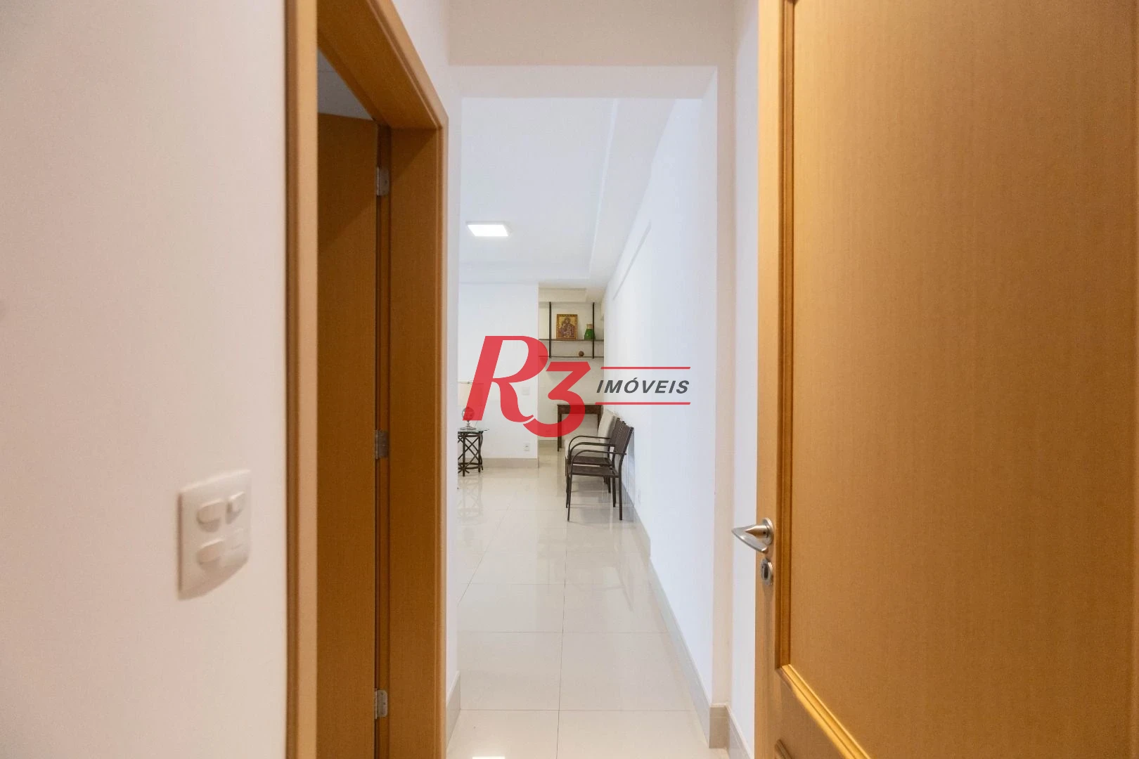 Apartamento com 2 dormitórios à venda, 112 m² por R$ 1.390.000,00 - Gonzaga - Santos/SP
