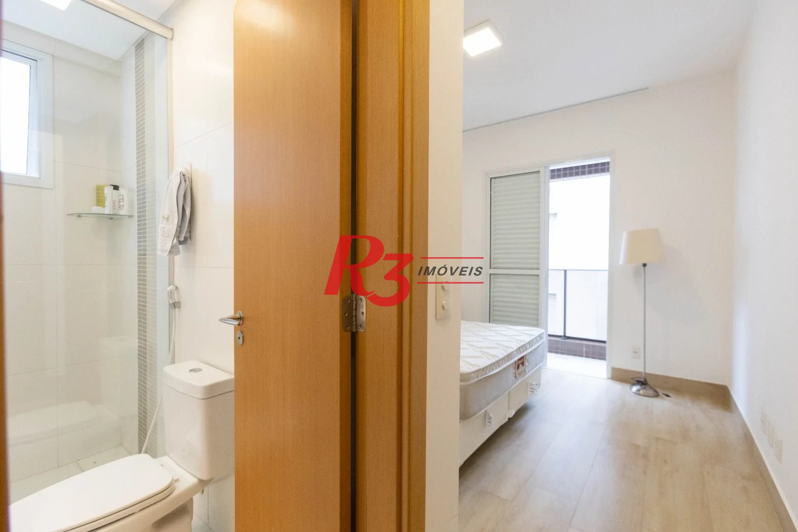 Apartamento com 2 dormitórios à venda, 112 m² por R$ 1.390.000,00 - Gonzaga - Santos/SP