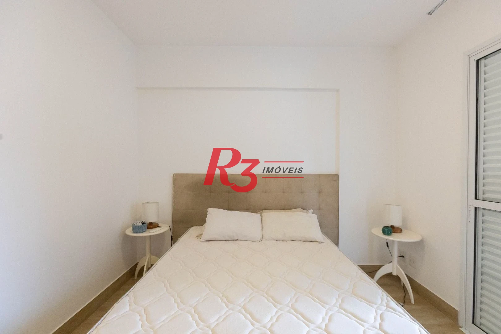 Apartamento com 2 dormitórios à venda, 112 m² por R$ 1.390.000,00 - Gonzaga - Santos/SP