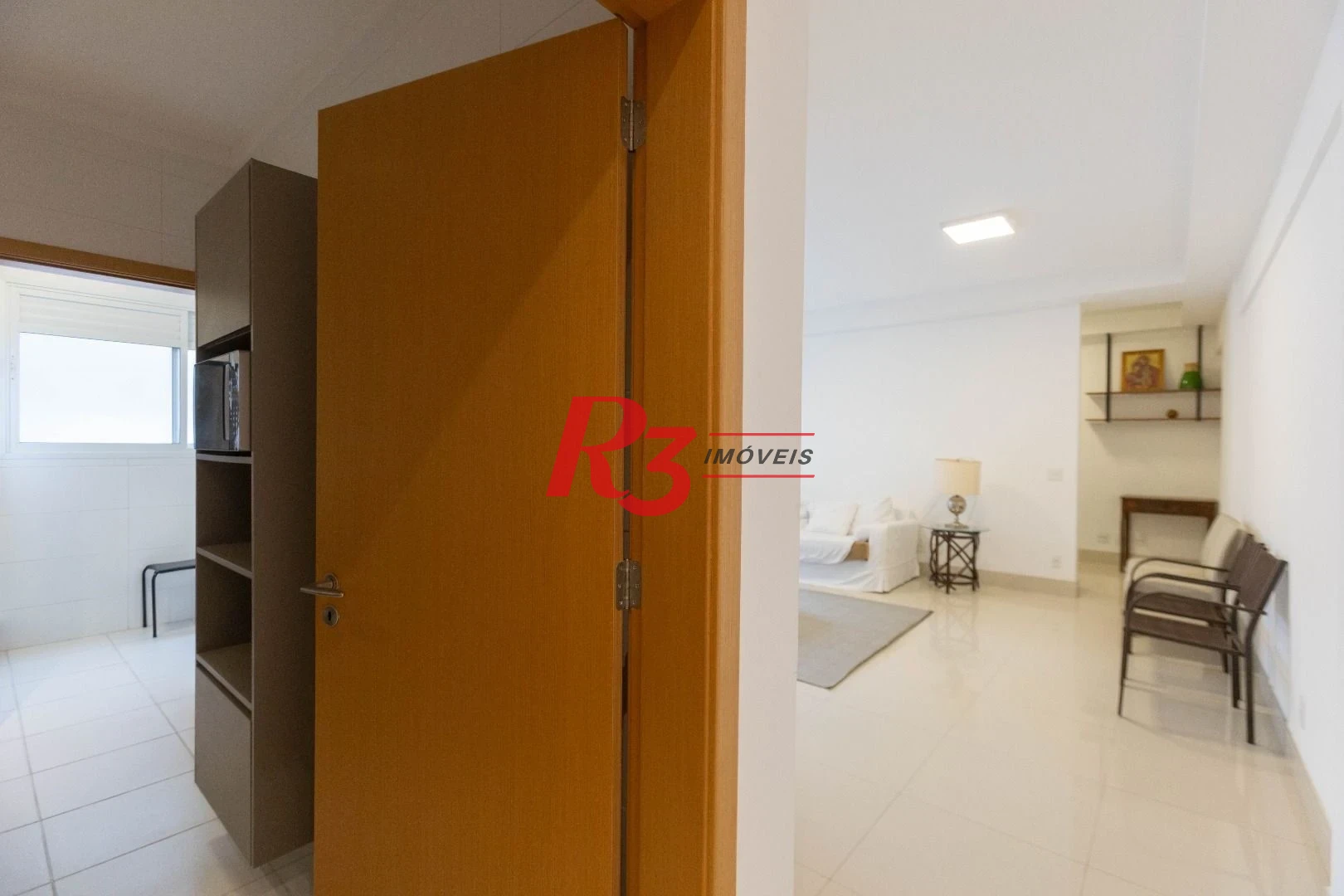 Apartamento com 2 dormitórios à venda, 112 m² por R$ 1.390.000,00 - Gonzaga - Santos/SP