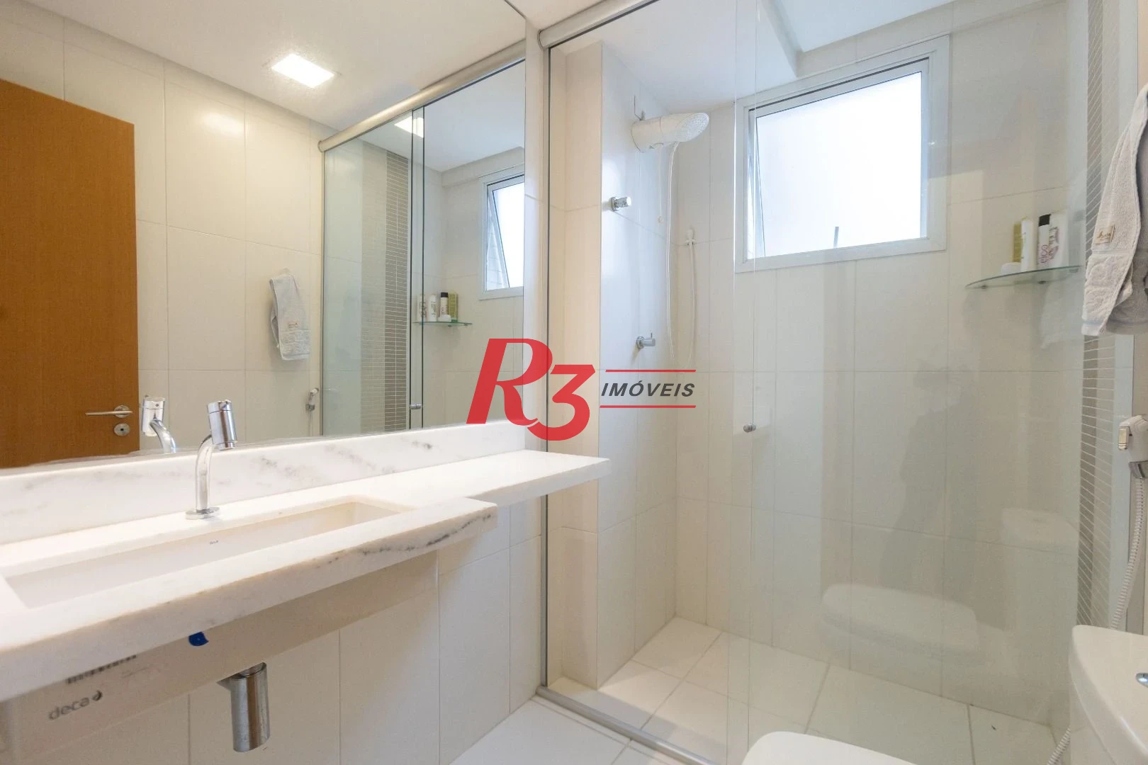Apartamento com 2 dormitórios à venda, 112 m² por R$ 1.390.000,00 - Gonzaga - Santos/SP