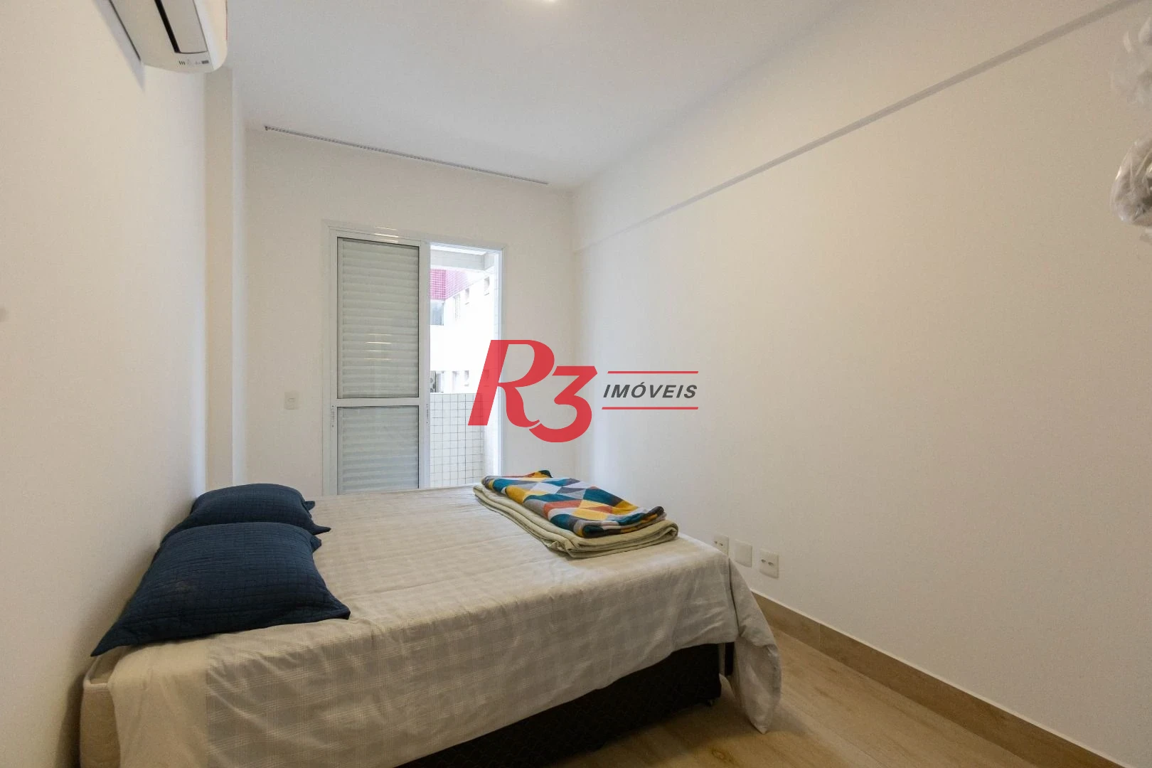 Apartamento com 2 dormitórios à venda, 112 m² por R$ 1.390.000,00 - Gonzaga - Santos/SP