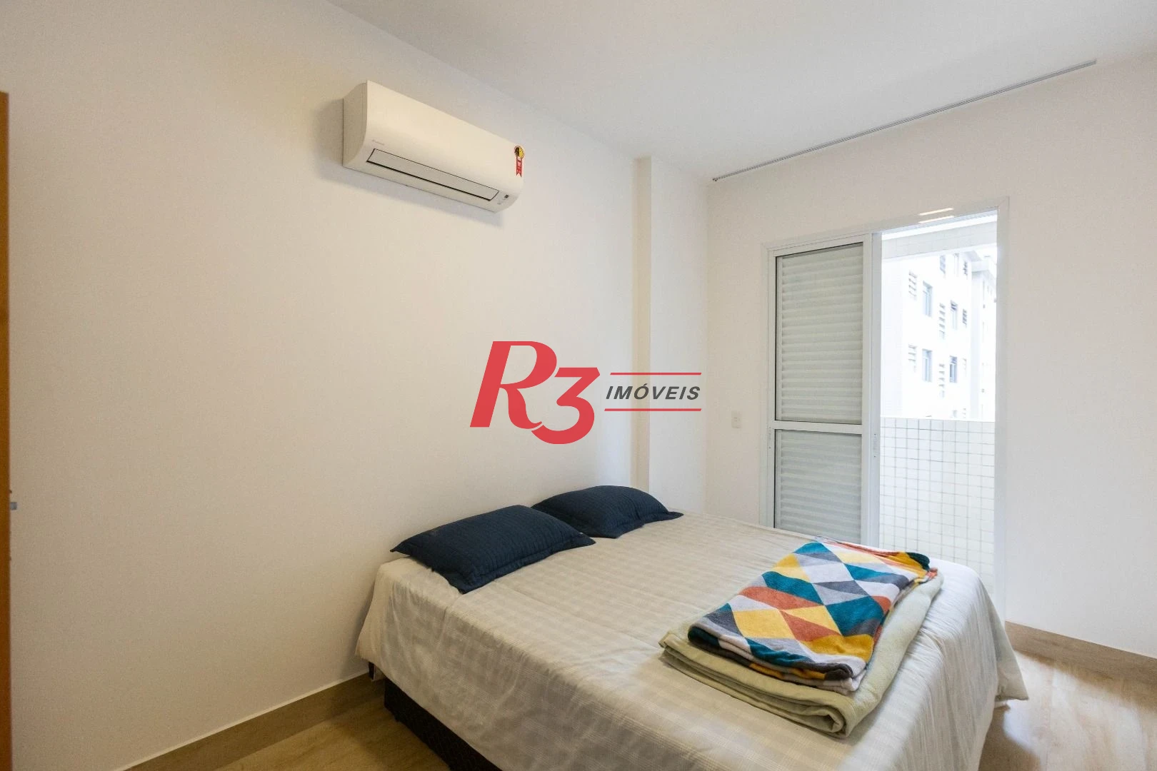 Apartamento com 2 dormitórios à venda, 112 m² por R$ 1.390.000,00 - Gonzaga - Santos/SP