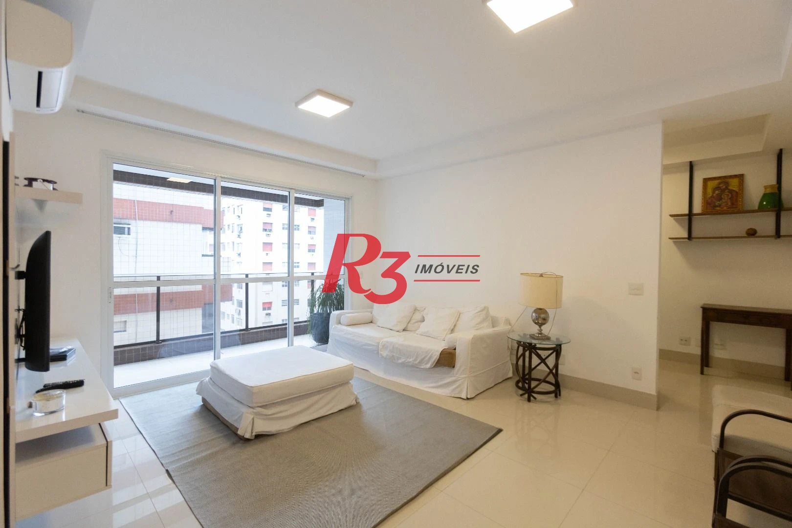 Apartamento com 2 dormitórios à venda, 112 m² por R$ 1.390.000,00 - Gonzaga - Santos/SP