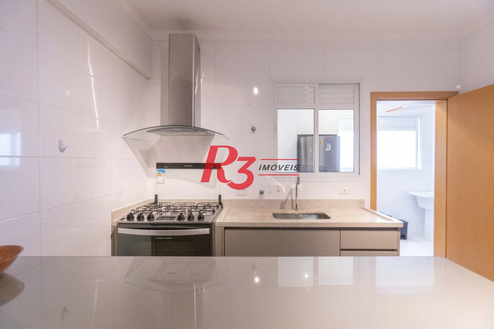 Apartamento com 2 dormitórios à venda, 112 m² por R$ 1.390.000,00 - Gonzaga - Santos/SP