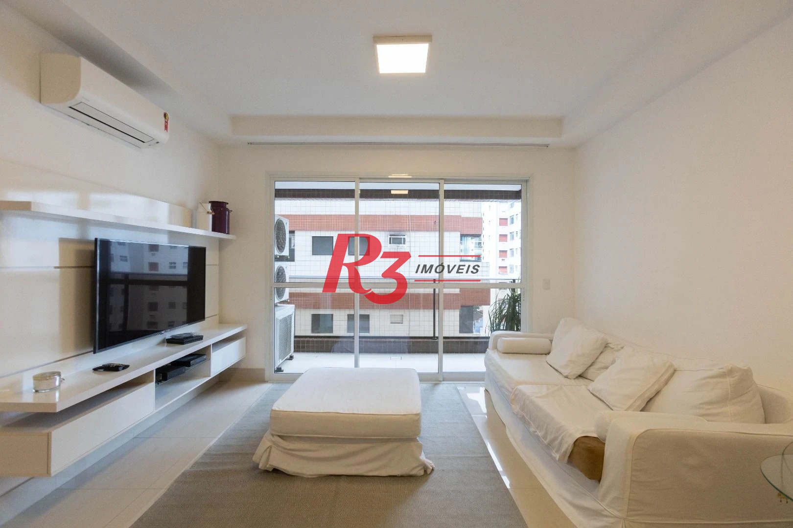 Apartamento com 2 dormitórios à venda, 112 m² por R$ 1.390.000,00 - Gonzaga - Santos/SP