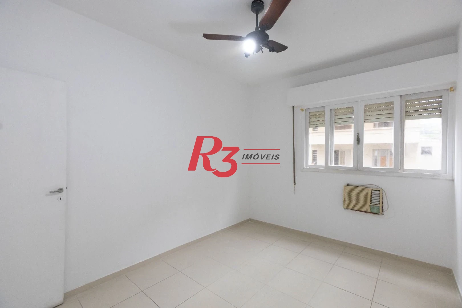 Apartamento com 2 dormitórios à venda, 50 m² por R$ 400.000,00 - Aparecida - Santos/SP