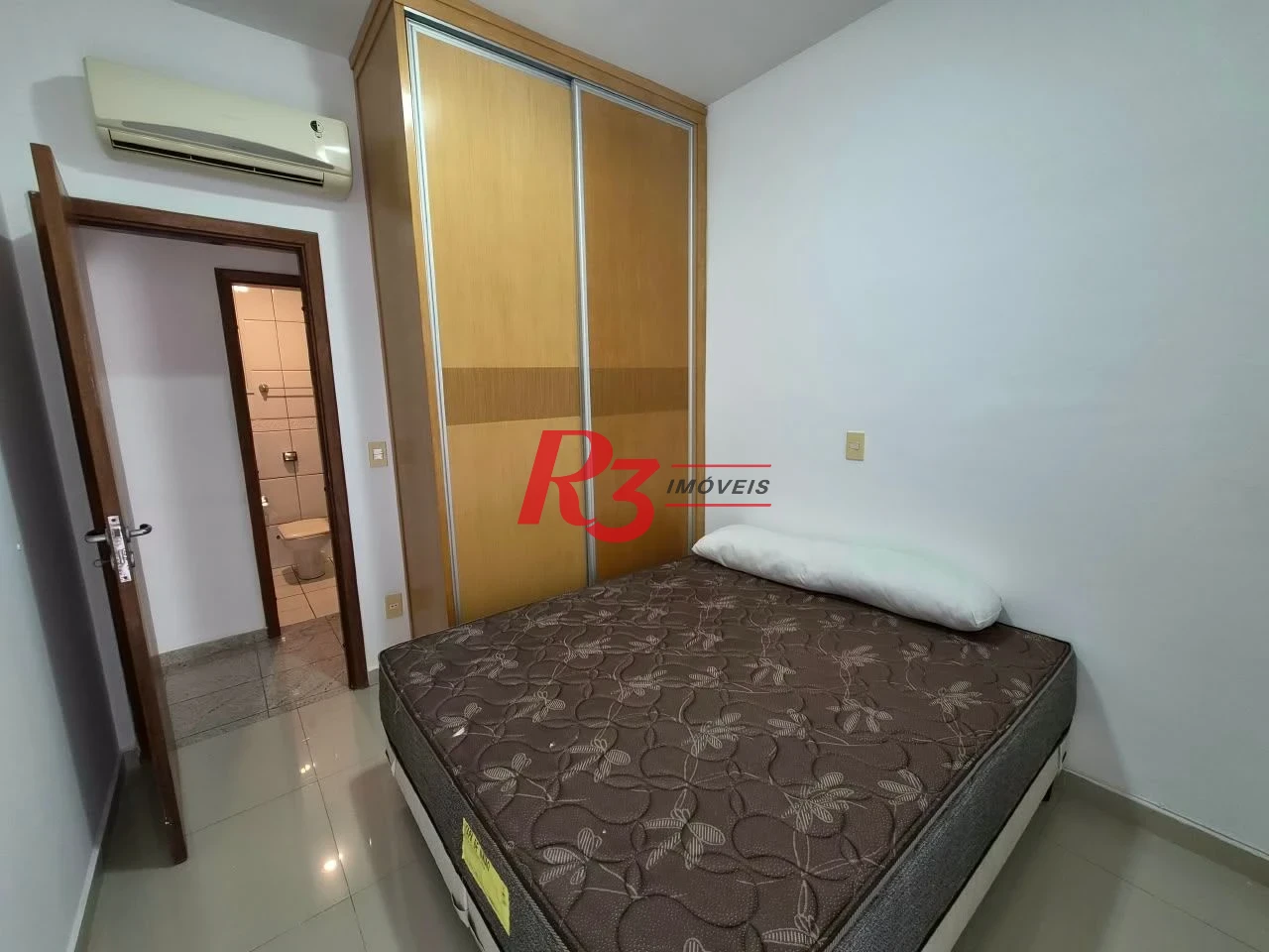 Apartamento com 2 dormitórios para alugar, 80 m² por R$ 6.000,00/mês - Gonzaga - Santos/SP