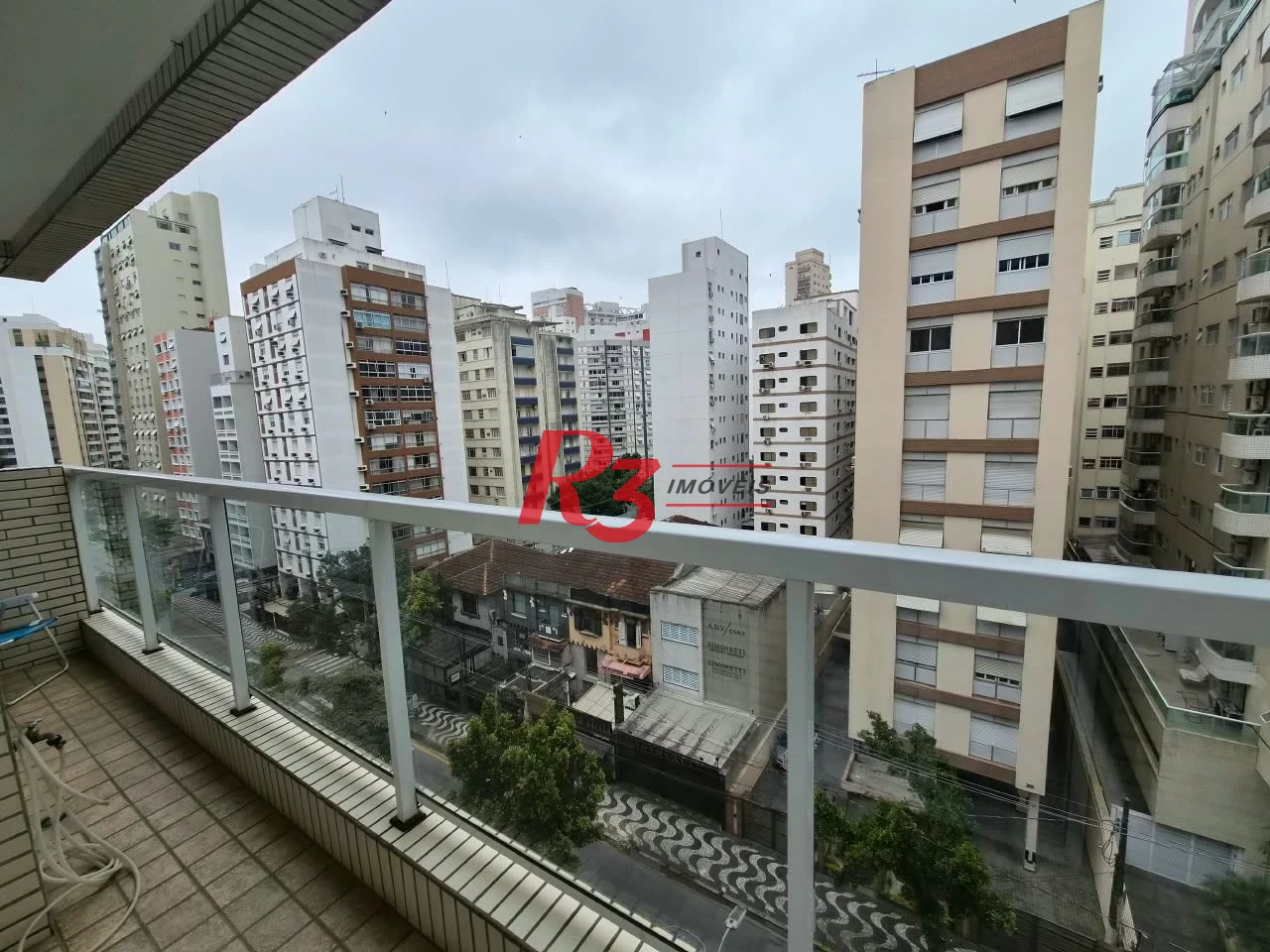 Apartamento com 2 dormitórios para alugar, 80 m² por R$ 6.000,00/mês - Gonzaga - Santos/SP