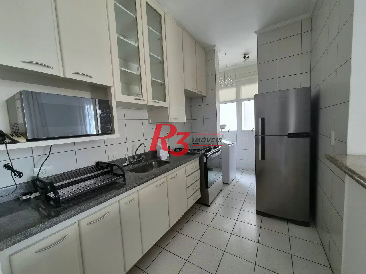 Apartamento com 2 dormitórios para alugar, 80 m² por R$ 6.000,00/mês - Gonzaga - Santos/SP
