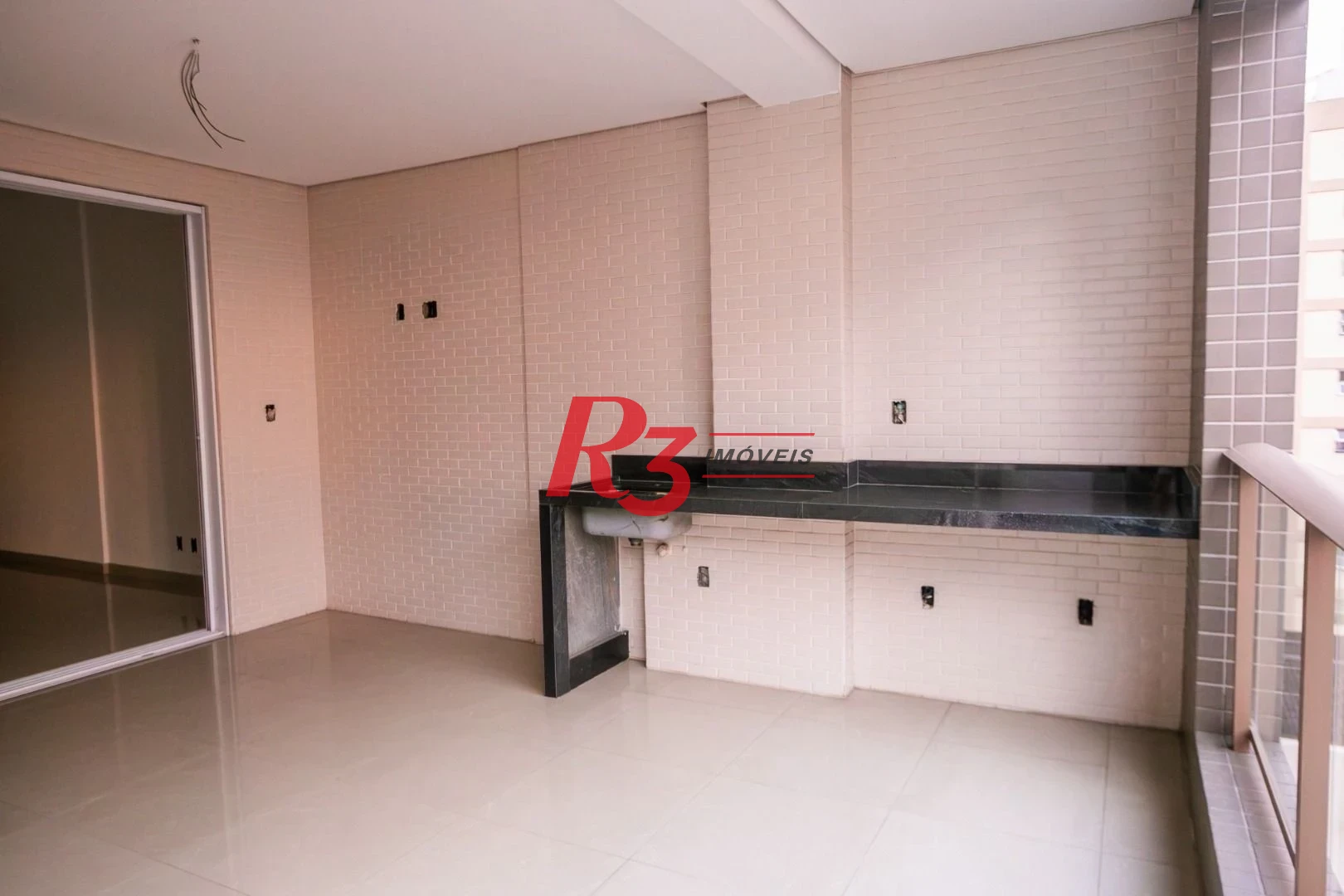 Apartamento com 3 dormitórios à venda, 128 m² por R$ 1.650.000,00 - Embaré - Santos/SP