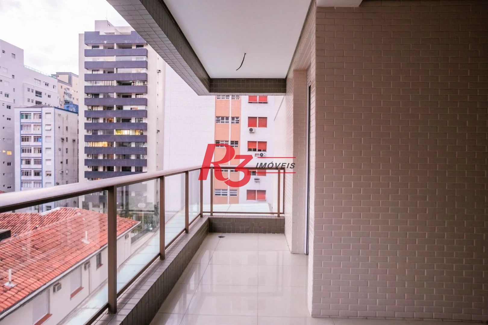 Apartamento com 3 dormitórios à venda, 128 m² por R$ 1.650.000,00 - Embaré - Santos/SP