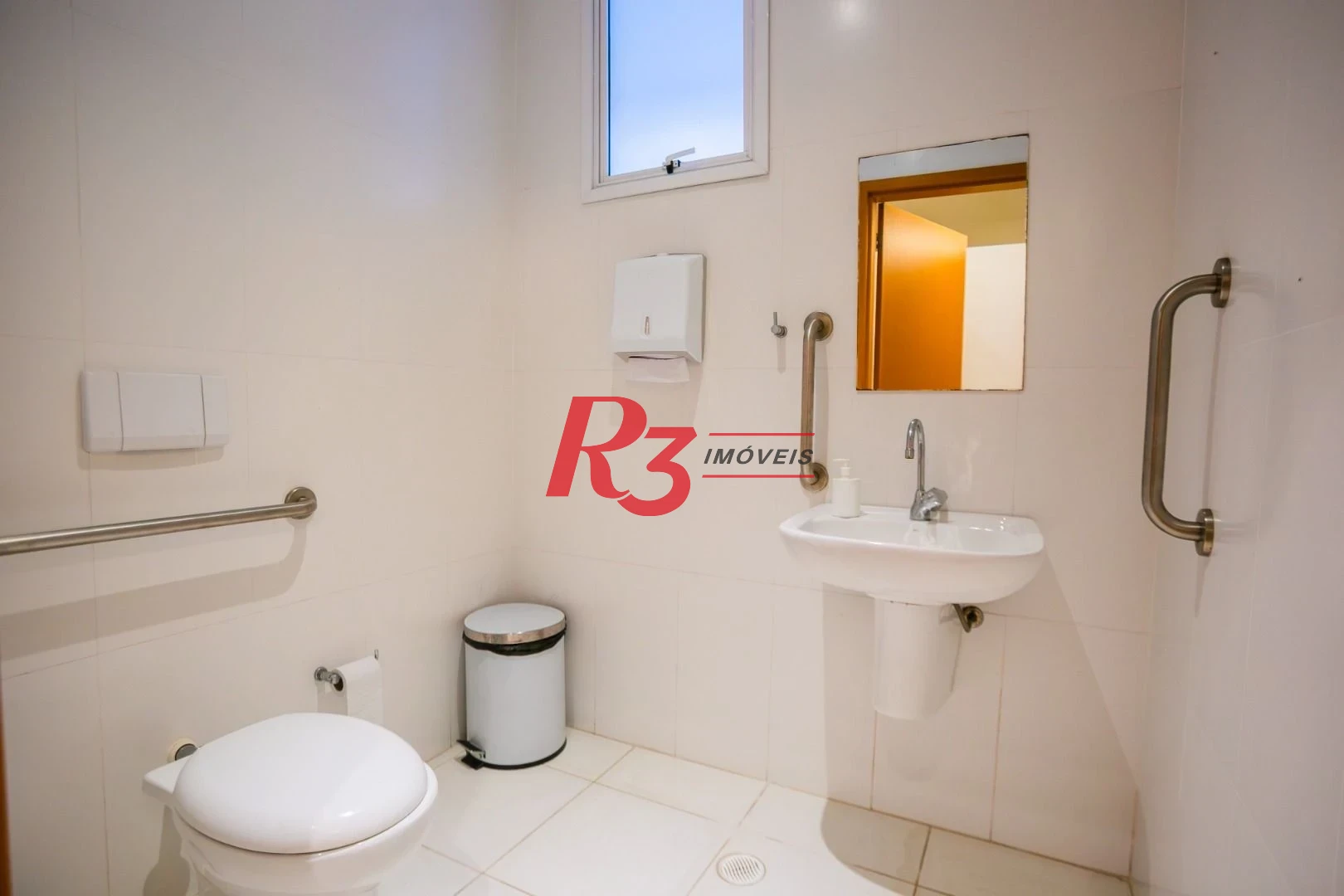 Apartamento com 3 dormitórios à venda, 128 m² por R$ 1.650.000,00 - Embaré - Santos/SP