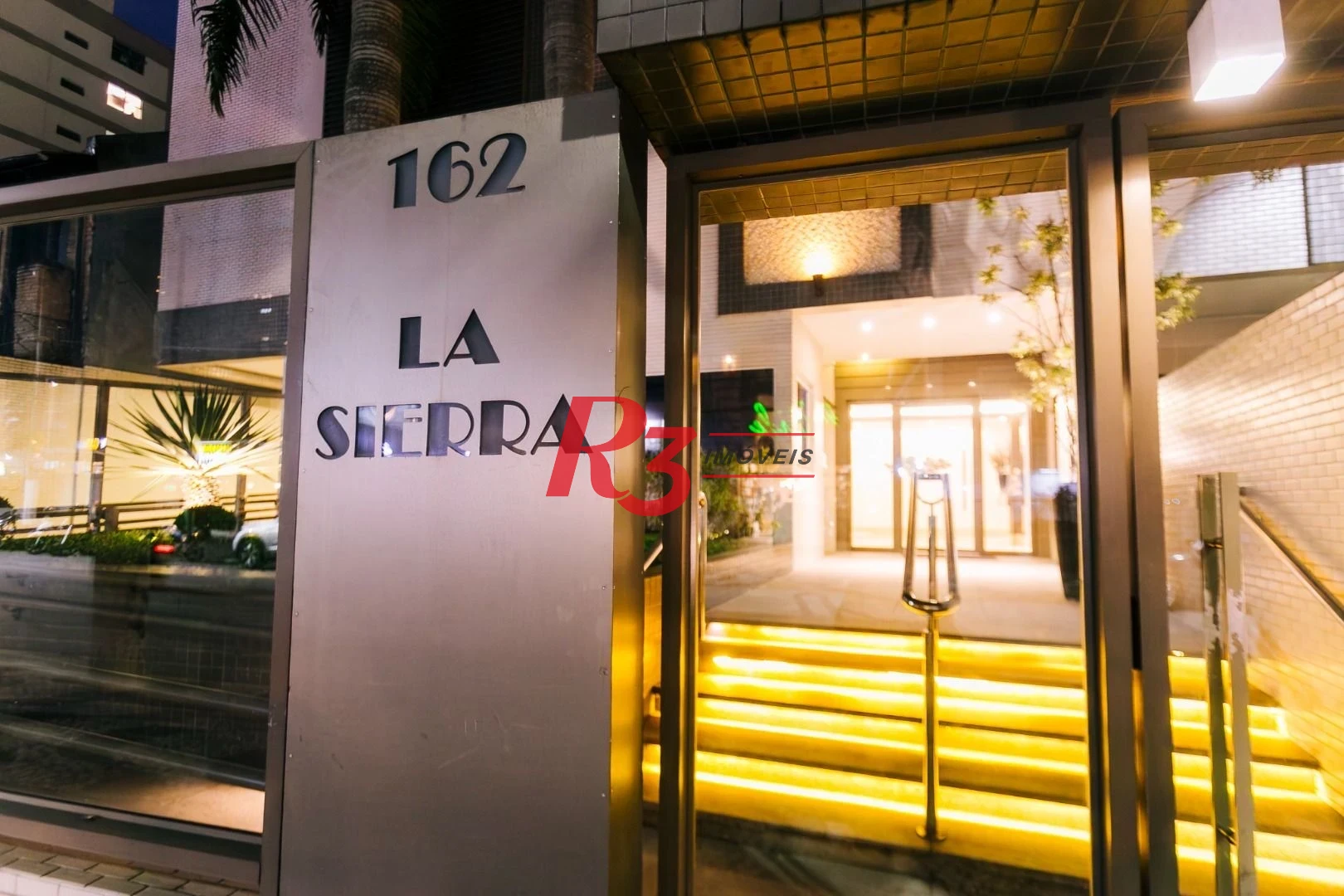Apartamento com 3 dormitórios à venda, 128 m² por R$ 1.650.000,00 - Embaré - Santos/SP