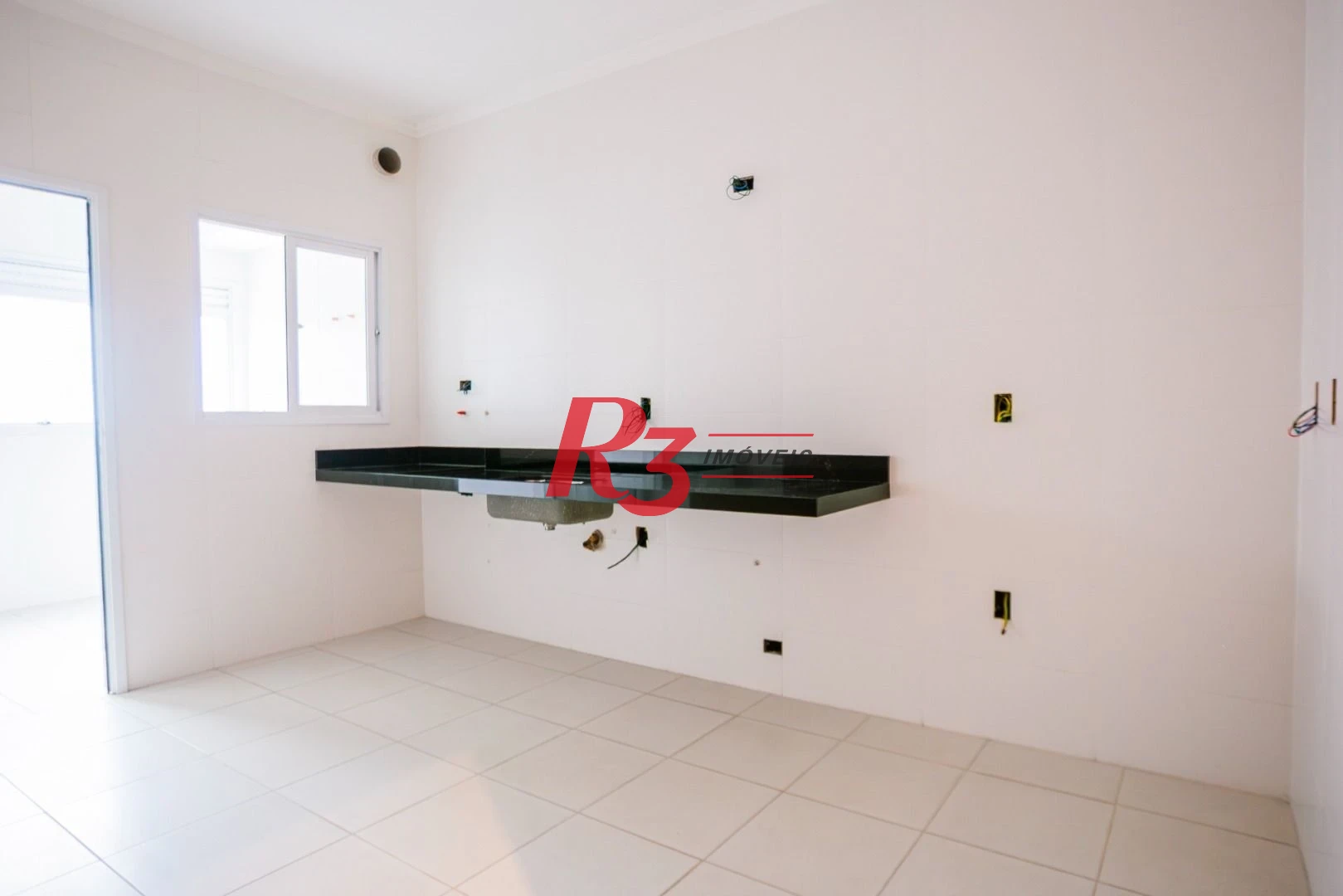 Apartamento com 3 dormitórios à venda, 128 m² por R$ 1.650.000,00 - Embaré - Santos/SP