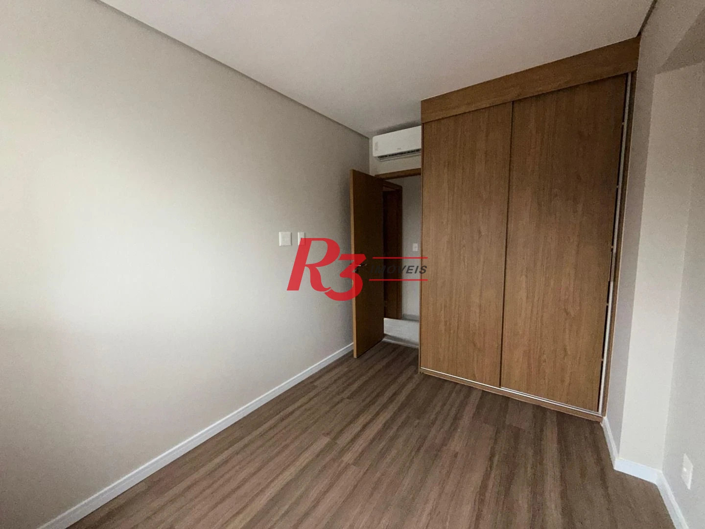 Apartamento com 2 dormitórios à venda, 70 m² por R$ 970.000,00 - José Menino - Santos/SP
