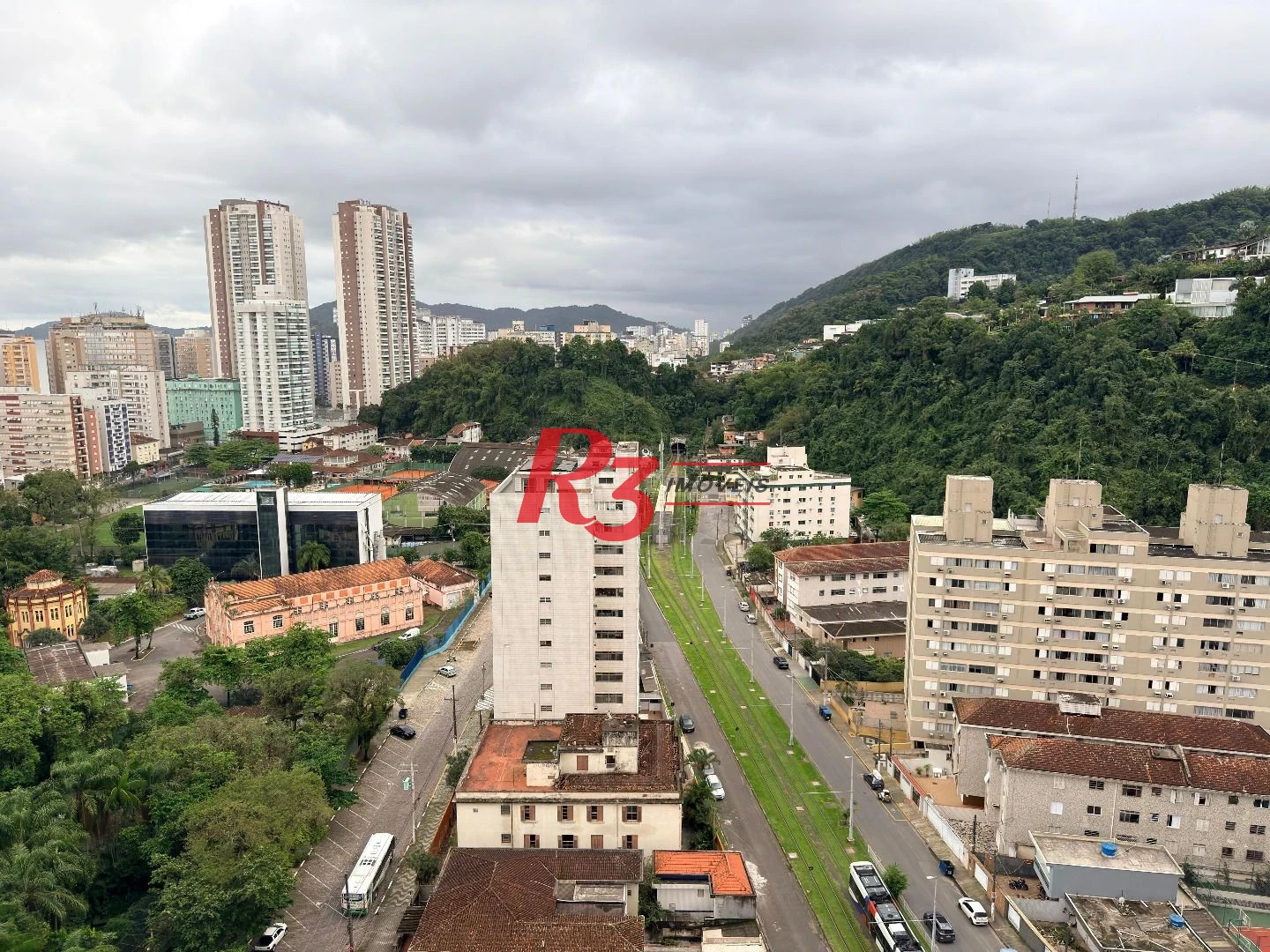 Apartamento com 2 dormitórios à venda, 70 m² por R$ 970.000,00 - José Menino - Santos/SP