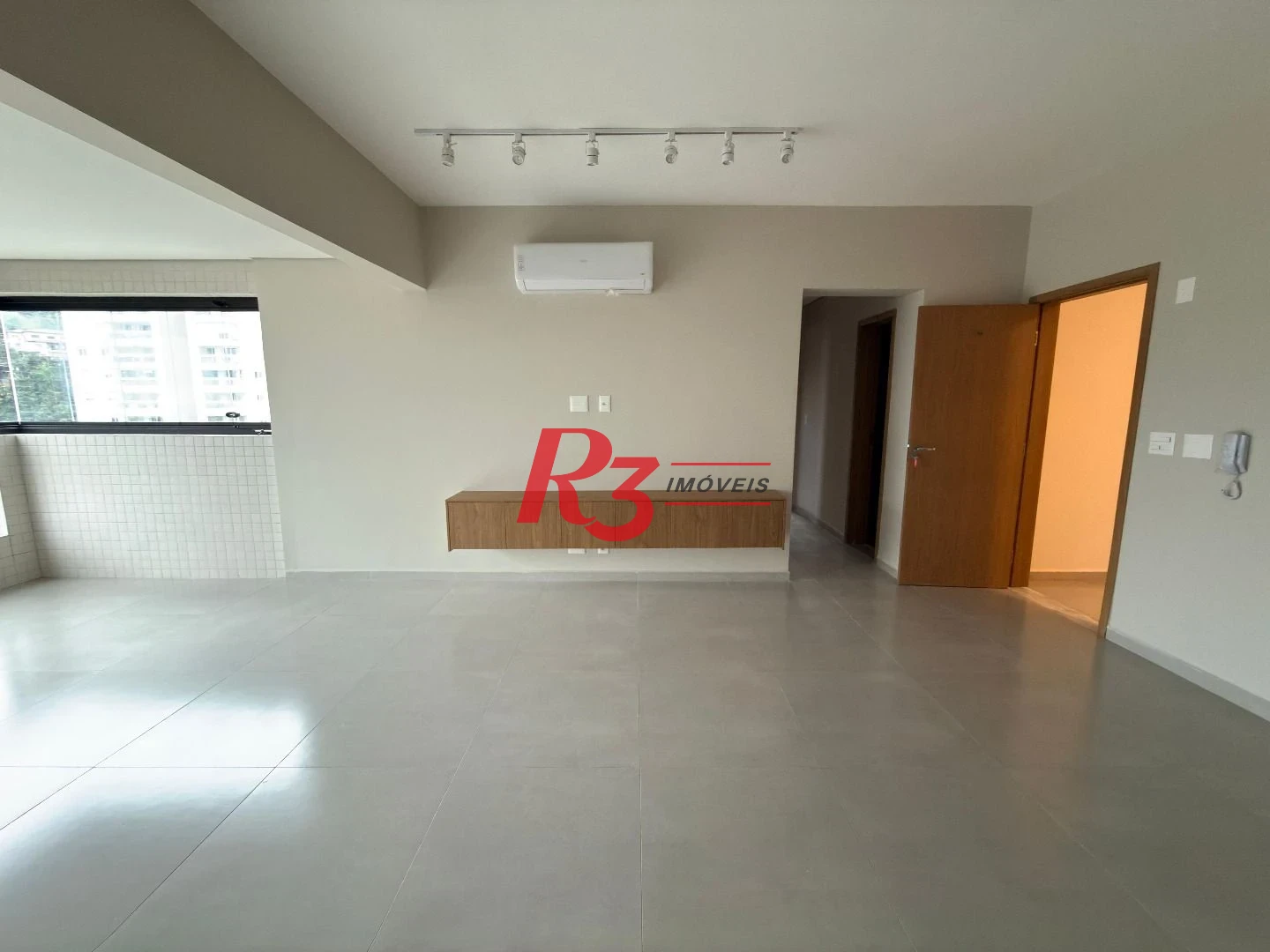 Apartamento com 2 dormitórios à venda, 70 m² por R$ 970.000,00 - José Menino - Santos/SP