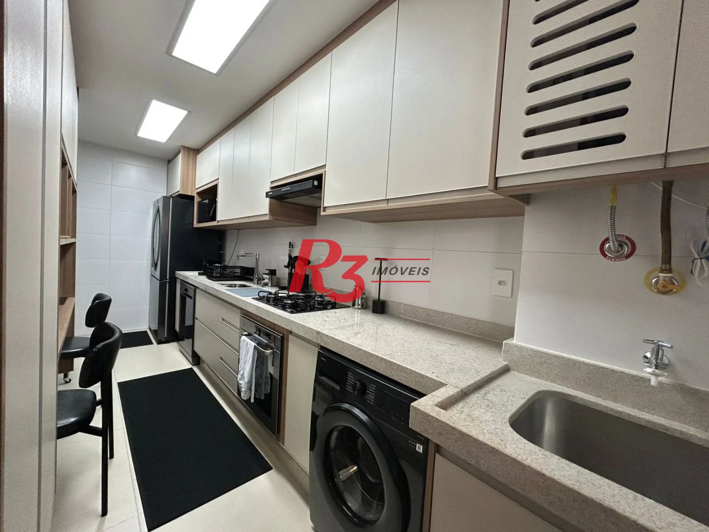 Apartamento com 3 dormitórios à venda, 120 m² por R$ 1.850.000,00 - Aparecida - Santos/SP
