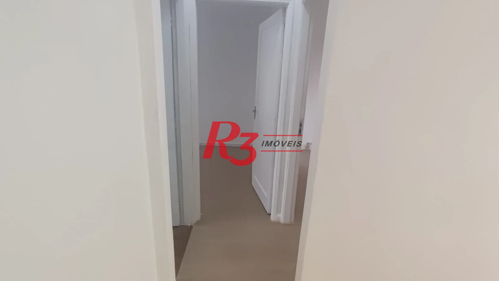 Apartamento com 2 dormitórios à venda, 56 m² por R$ 345.000,00 - Vila Belmiro - Santos/SP