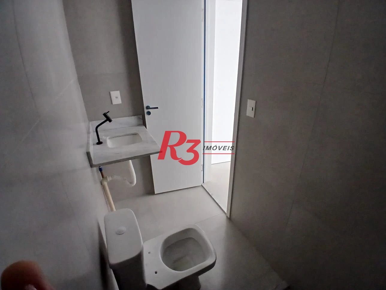 Apartamento com 2 dormitórios à venda, 59 m² por R$ 570.000,00 - Macuco - Santos/SP