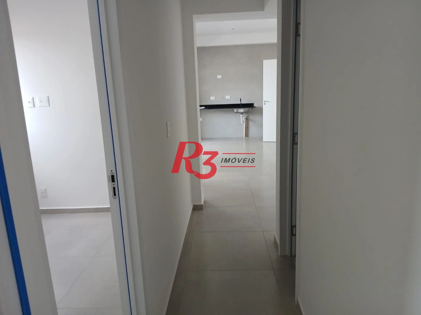 Apartamento com 2 dormitórios à venda, 59 m² por R$ 570.000,00 - Macuco - Santos/SP