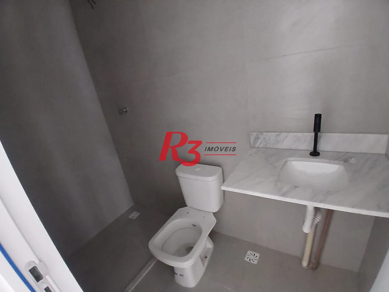Apartamento com 2 dormitórios à venda, 59 m² por R$ 570.000,00 - Macuco - Santos/SP
