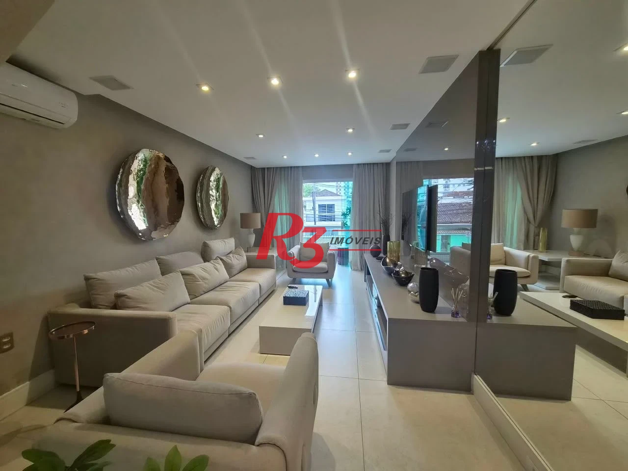 Casa com 3 dormitórios à venda, 182 m² por R$ 1.500.000,00 - Embaré - Santos/SP
