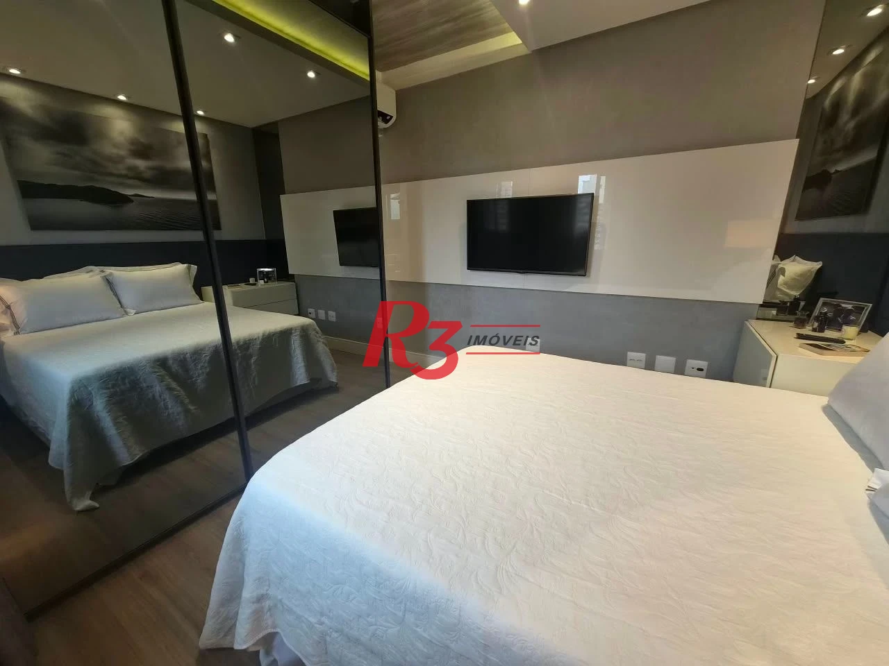 Casa com 3 dormitórios à venda, 182 m² por R$ 1.500.000,00 - Embaré - Santos/SP