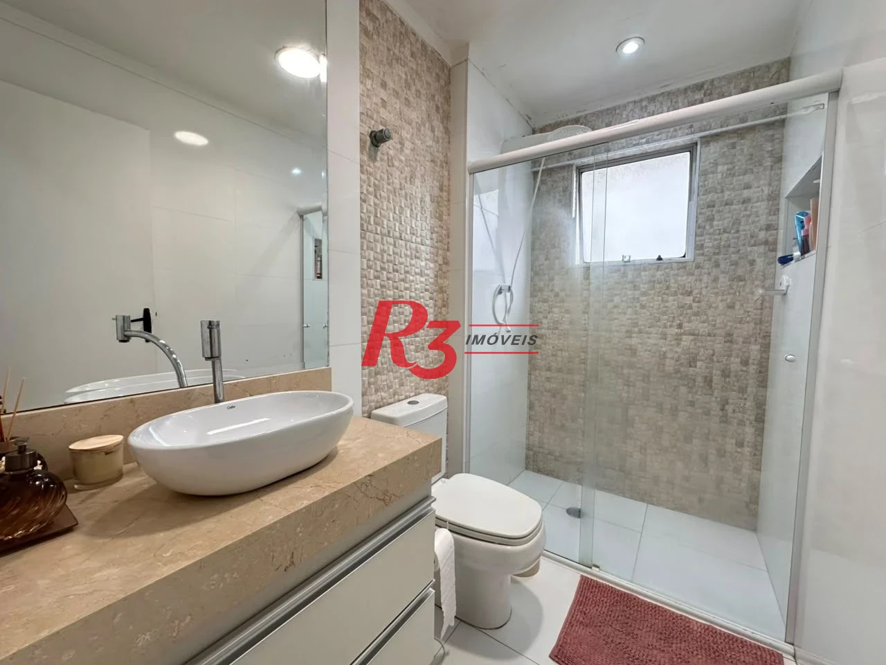 Apartamento com 2 dormitórios à venda, 74 m² por R$ 565.000,00 - Embaré - Santos/SP