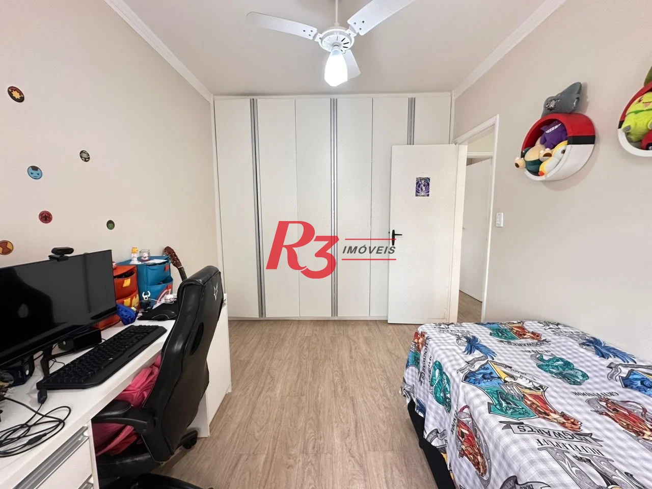 Apartamento com 2 dormitórios à venda, 74 m² por R$ 565.000,00 - Embaré - Santos/SP
