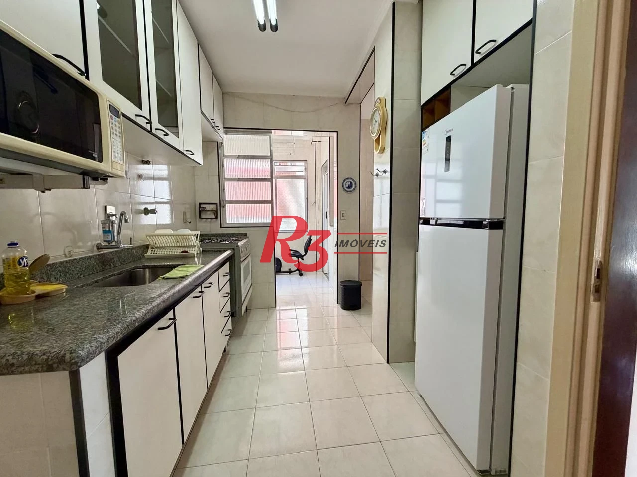 Apartamento com 2 dormitórios à venda, 100 m² por R$ 750.000,00 - Gonzaga - Santos/SP