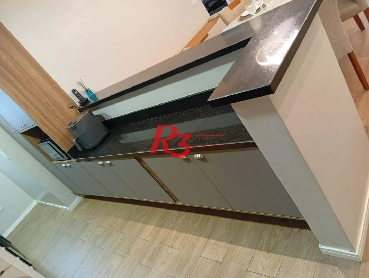 Apartamento com 3 dormitórios à venda, 77 m² por R$ 875.000,00 - Ponta da Praia - Santos/SP