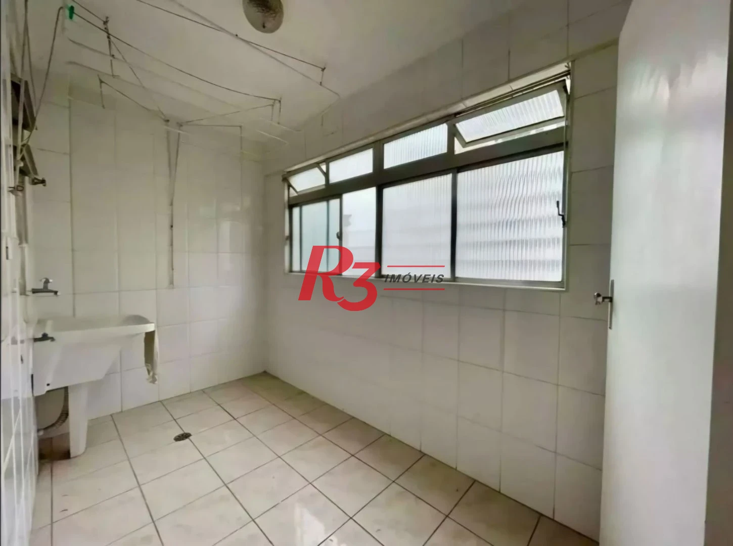 Apartamento com 3 dormitórios à venda, 110 m² por R$ 950.000,00 - Ponta da Praia - Santos/SP