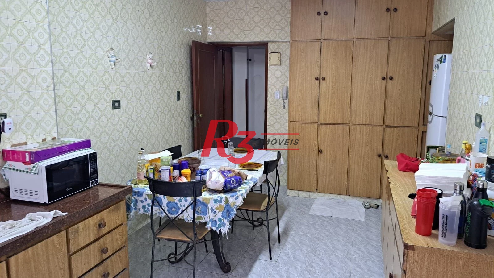 Apartamento com 2 dormitórios à venda, 121 m² por R$ 760.000,00 - Gonzaga - Santos/SP
