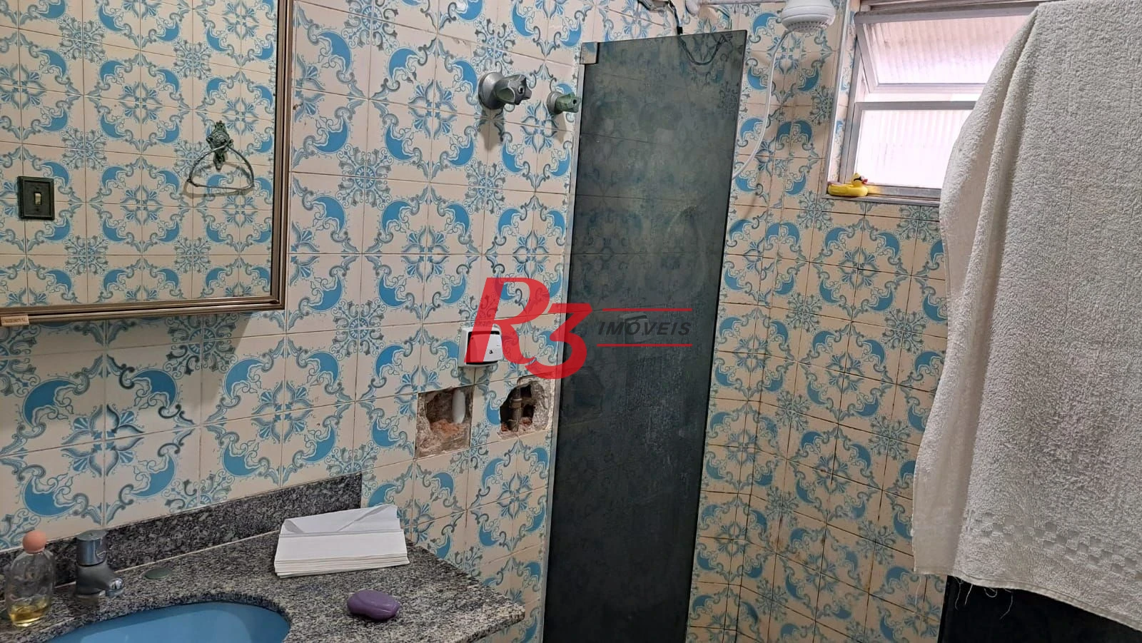 Apartamento com 2 dormitórios à venda, 121 m² por R$ 760.000,00 - Gonzaga - Santos/SP