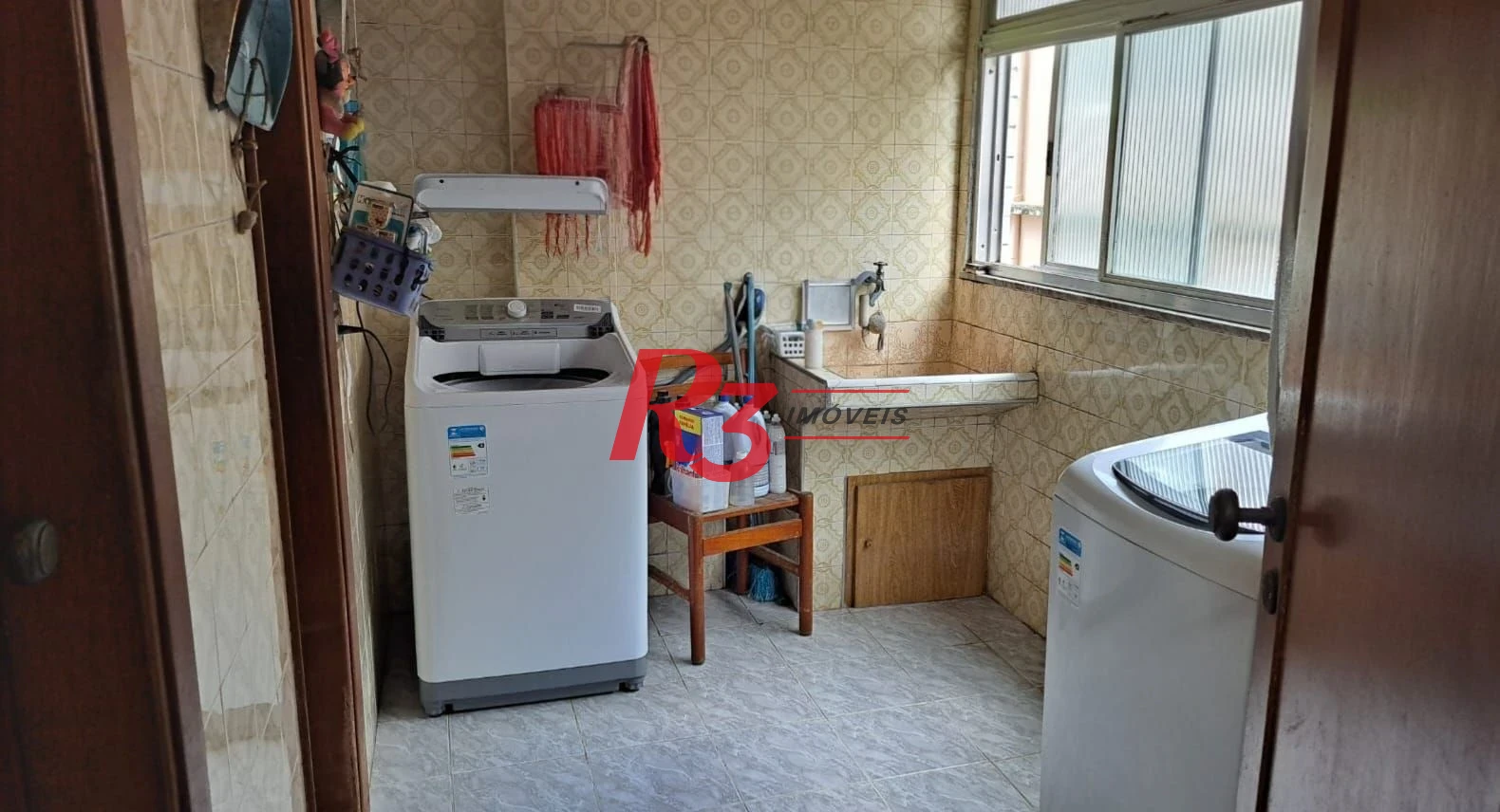 Apartamento com 2 dormitórios à venda, 121 m² por R$ 760.000,00 - Gonzaga - Santos/SP