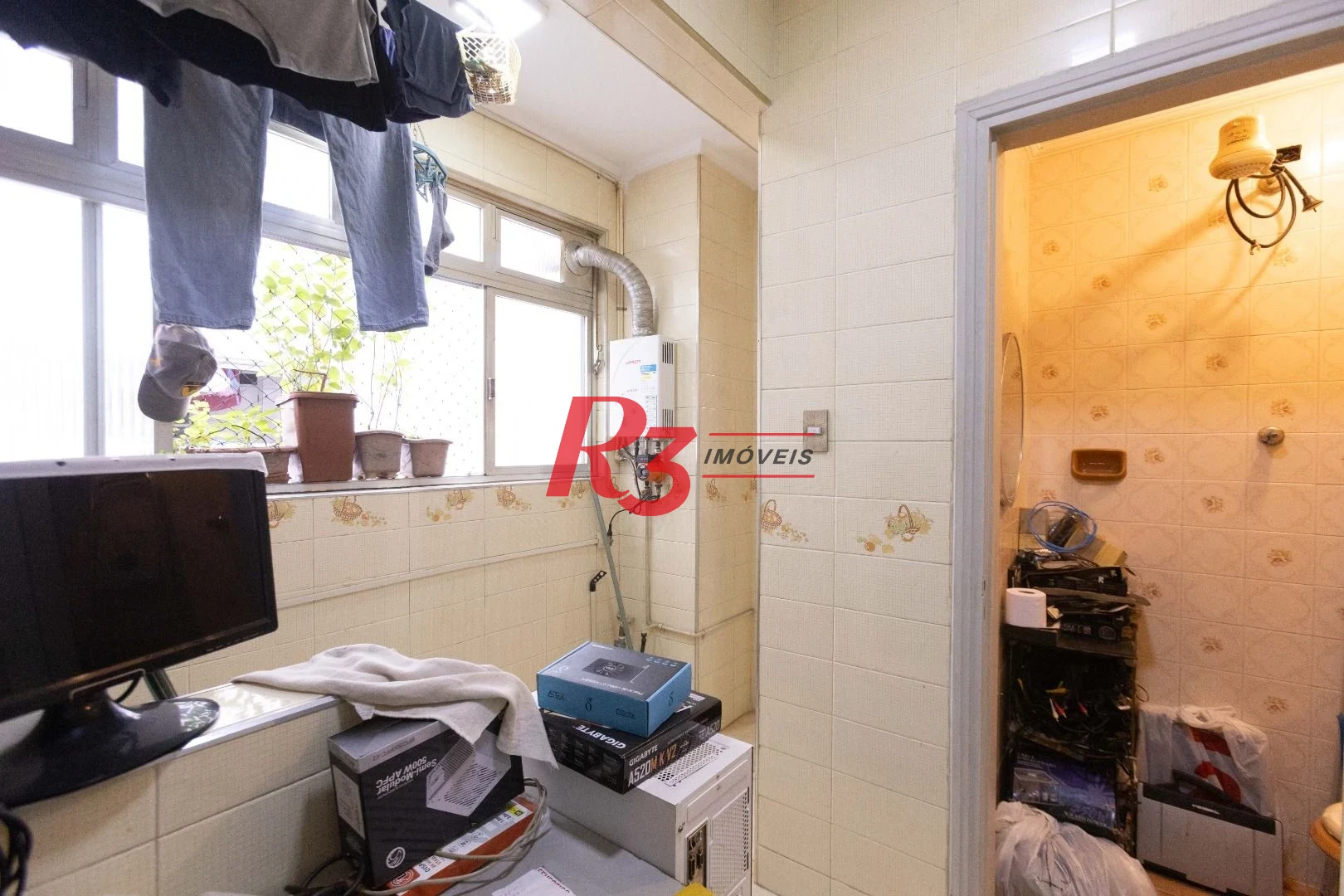 Apartamento com 2 dormitórios para alugar, 99 m² por R$ 4.500,00/mês - Gonzaga - Santos/SP