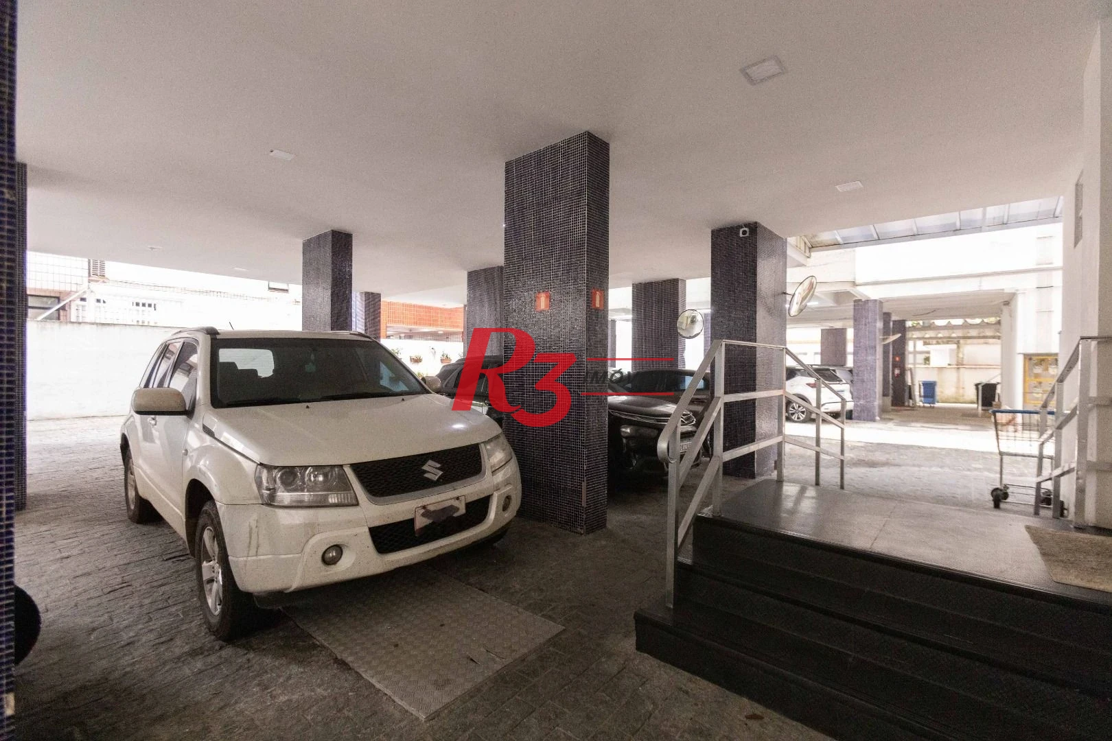 Apartamento com 2 dormitórios para alugar, 99 m² por R$ 4.500,00/mês - Gonzaga - Santos/SP