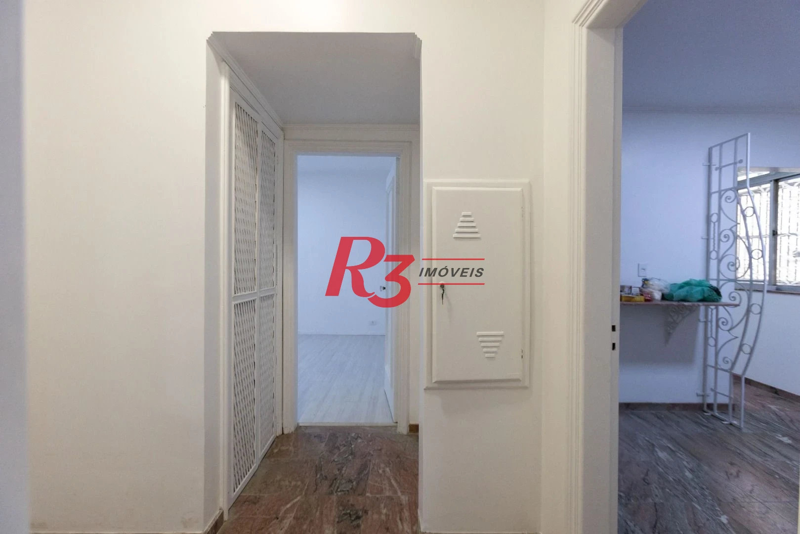 Apartamento com 2 dormitórios à venda, 113 m² por R$ 750.000,00 - Boqueirão - Santos/SP