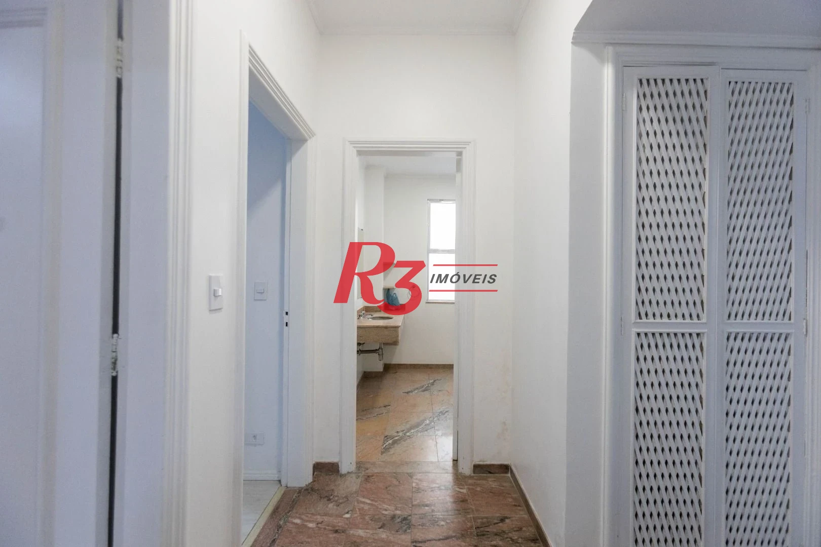 Apartamento com 2 dormitórios à venda, 113 m² por R$ 750.000,00 - Boqueirão - Santos/SP
