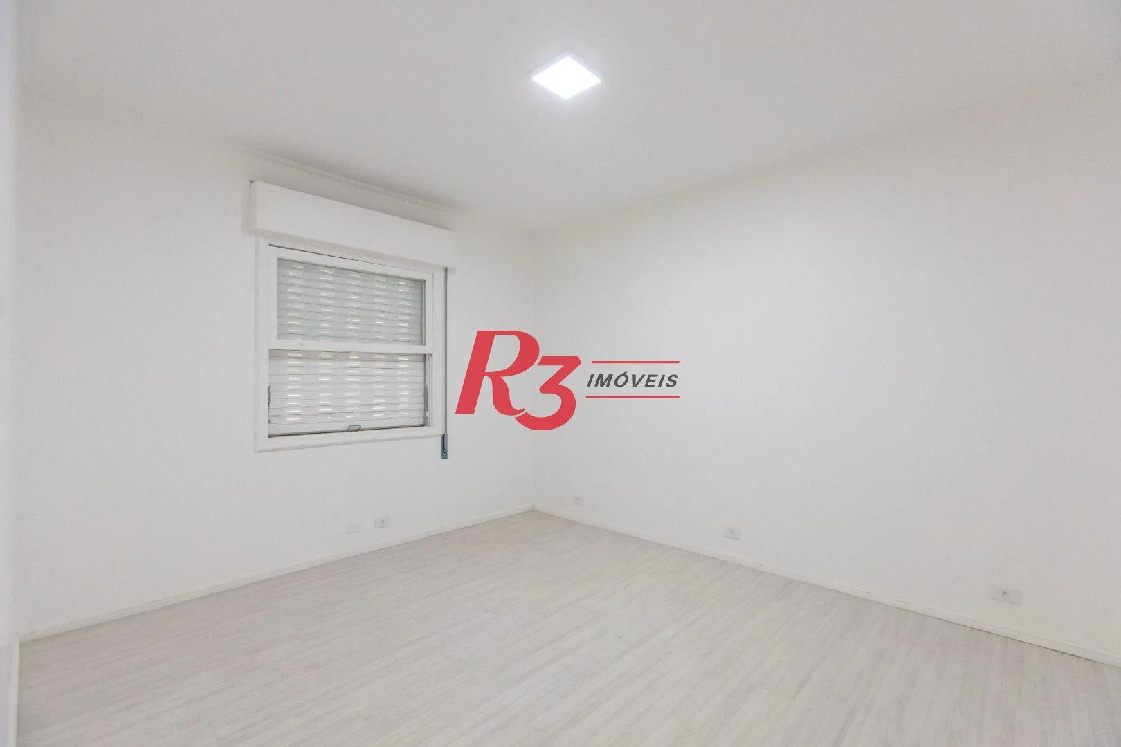 Apartamento com 2 dormitórios à venda, 113 m² por R$ 750.000,00 - Boqueirão - Santos/SP