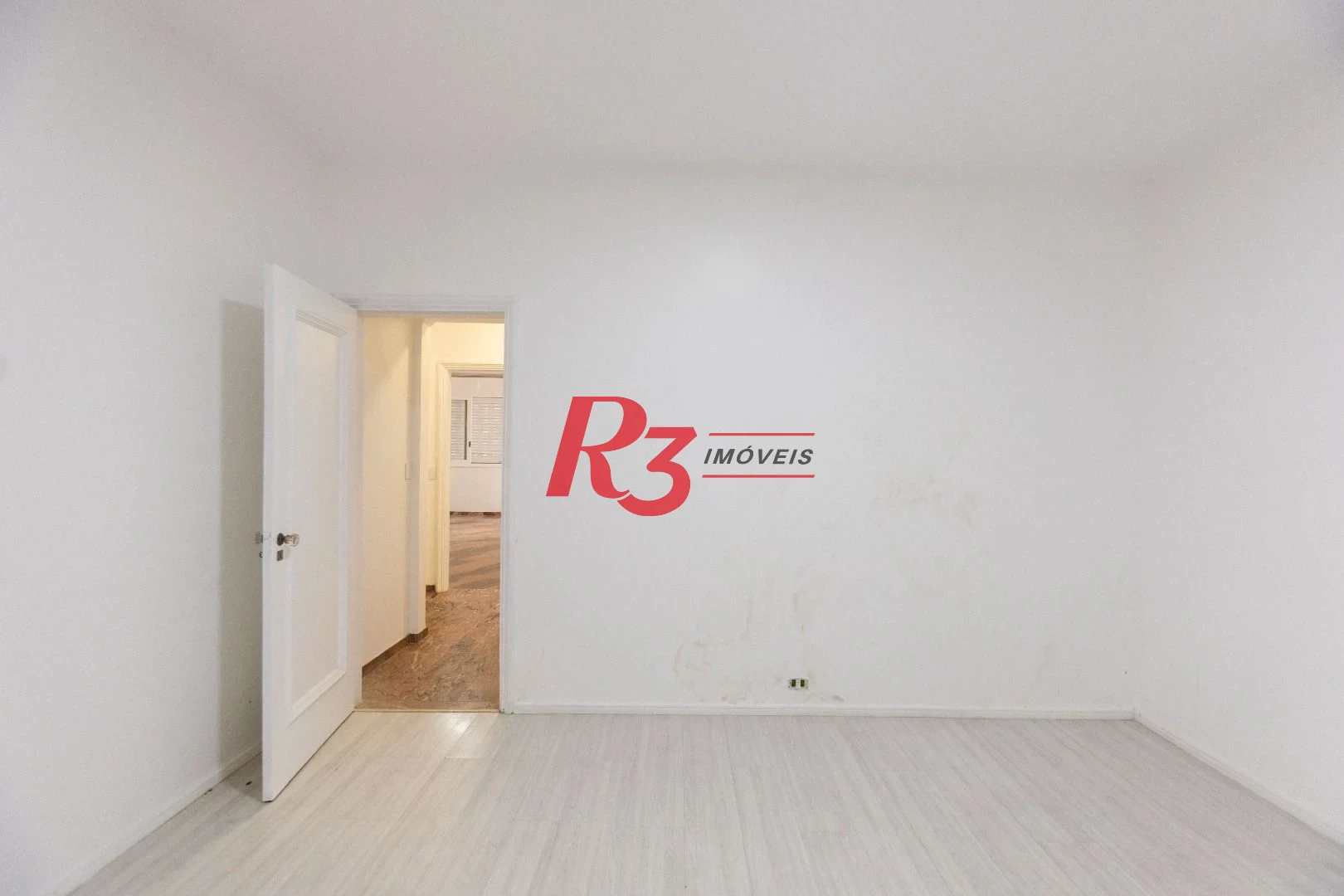 Apartamento com 2 dormitórios à venda, 113 m² por R$ 750.000,00 - Boqueirão - Santos/SP