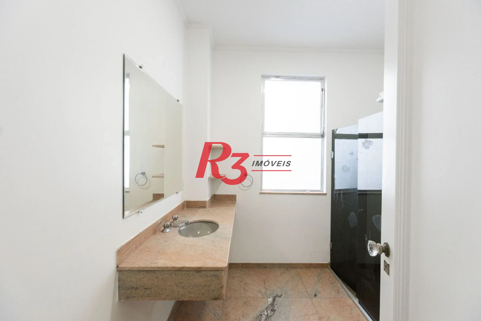 Apartamento com 2 dormitórios à venda, 113 m² por R$ 750.000,00 - Boqueirão - Santos/SP