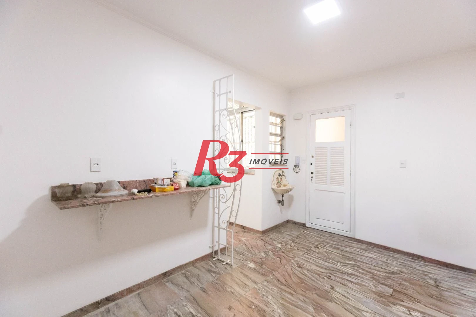 Apartamento com 2 dormitórios à venda, 113 m² por R$ 750.000,00 - Boqueirão - Santos/SP