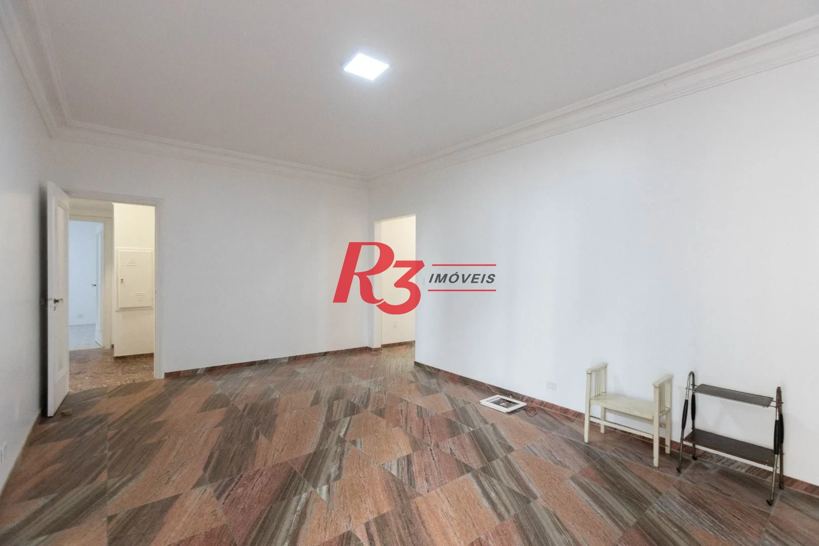 Apartamento com 2 dormitórios à venda, 113 m² por R$ 750.000,00 - Boqueirão - Santos/SP
