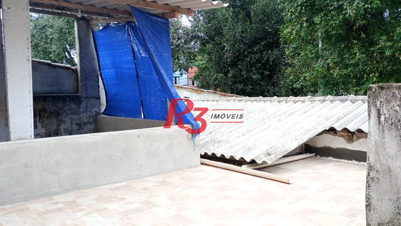 Casa com 2 dormitórios à venda, 55 m² por R$ 400.000,00 - Estuário - Santos/SP