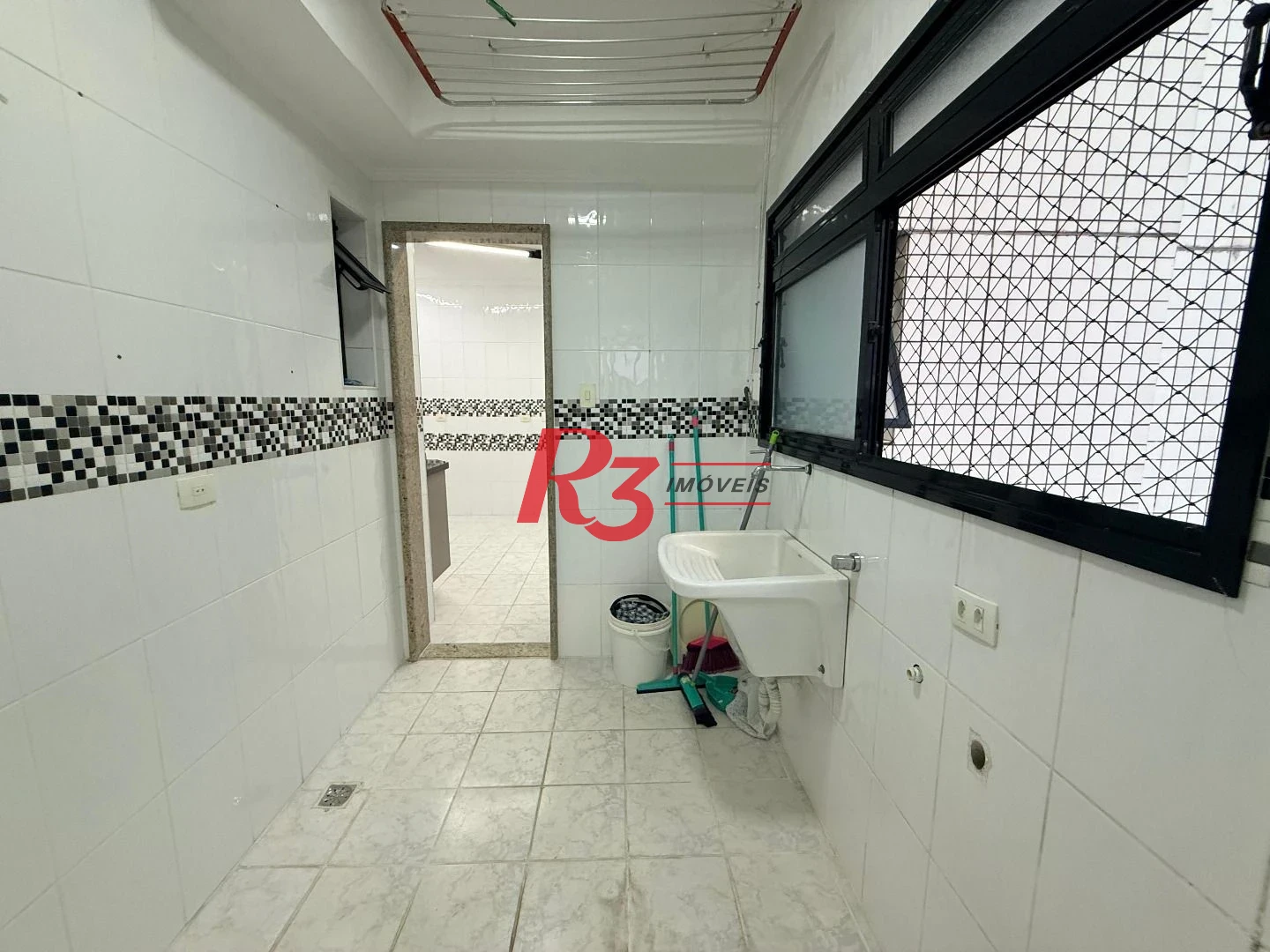 Apartamento com 3 dormitórios à venda, 122 m² por R$ 1.280.000,00 - Pompéia - Santos/SP